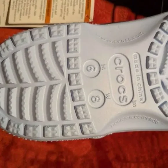 Light Blue Crocs – Size 8W / 6M – NEW with Tags - Picture 3 of 6